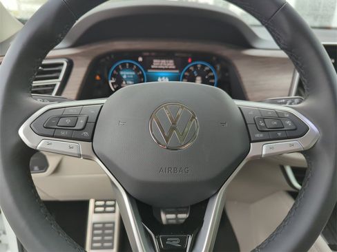 New 2026 Volkswagen Atlas SEL Premium R-Line image 44