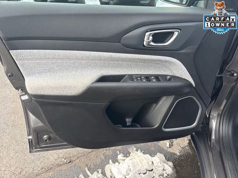 Certified 2022 Jeep Compass Latitude image 11