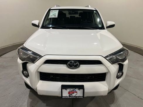 Used 2017 Toyota 4Runner SR5 image 3