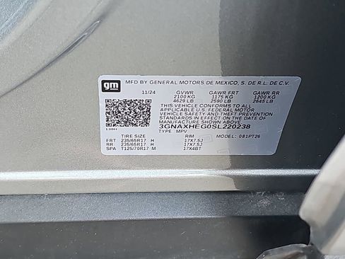 Used 2025 Chevrolet Equinox LT FWD image 38