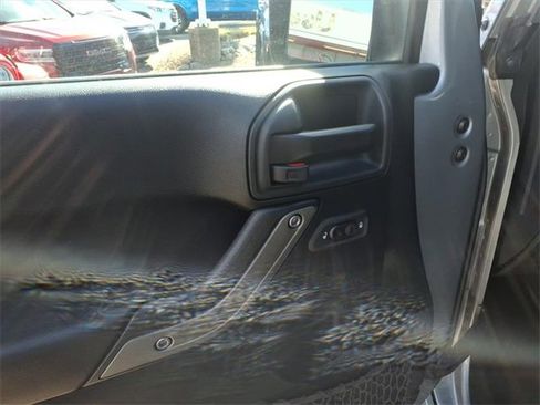 Used 2018 Jeep Wrangler Unlimited Sport S image 10