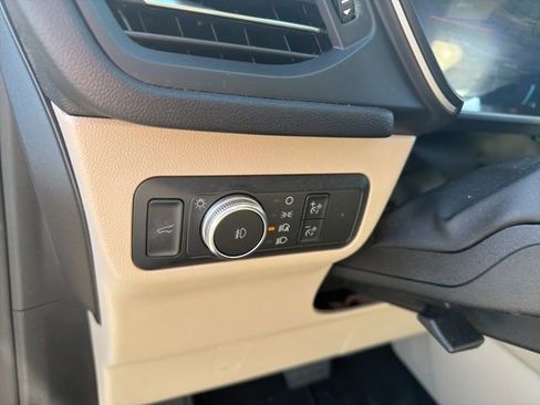 Used 2022 Ford Escape SEL w/ Technology Package image 13