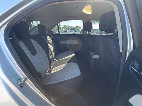 Used 2017 Chevrolet Equinox LS AWD/4WD image 16