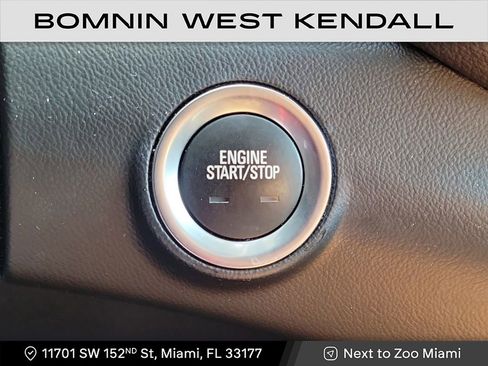 Used 2022 GMC Terrain SLE image 16