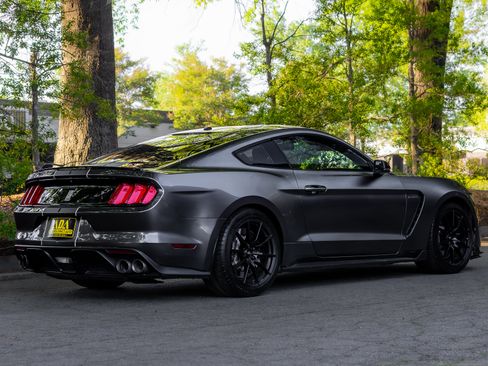 Used 2016 Ford Mustang Shelby GT350 w/ Technology Package image 50