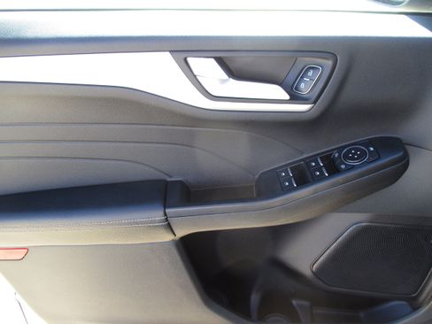 Used 2022 Ford Escape SEL image 36