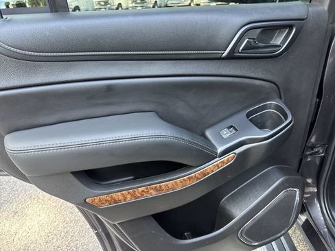 Used 2017 Chevrolet Tahoe Premier AWD/4WD image 17