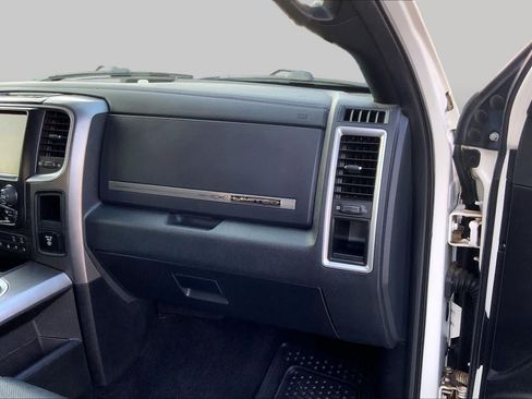 Used 2017 RAM 2500 Limited AWD/4WD image 19