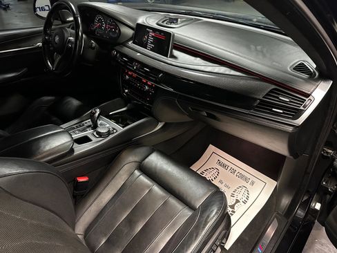 Used 2015 BMW X6 M image 25