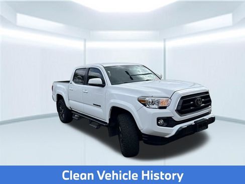 Used 2023 Toyota Tacoma SR5 RWD image 5