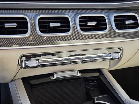 Used 2020 Mercedes-Benz GLE 350 4MATIC image 22