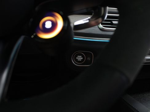 Used 2025 Mercedes-Benz GLS 63 AMG 4MATIC image 48