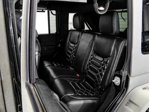 Used 2017 Jeep Wrangler Unlimited Sport w/ Quick Order Package 24S AWD/4WD image 45