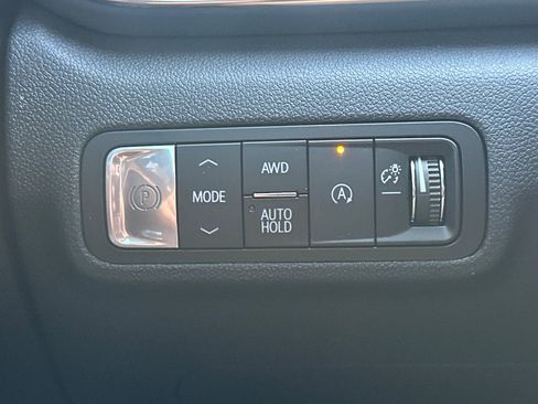 New 2026 GMC Terrain Denali w/ LPO, Floor Liner Package AWD/4WD image 30