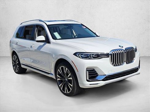 Used 2020 BMW X7 xDrive40i w/ Luxury Seating Package AWD/4WD image 3