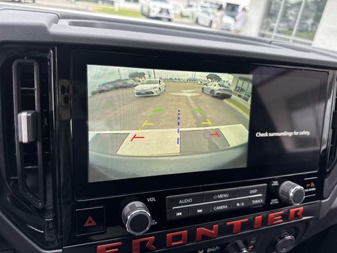 Used 2025 Nissan Frontier Pro-X RWD image 20