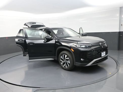 New 2026 Volkswagen Tiguan S AWD/4WD image 29