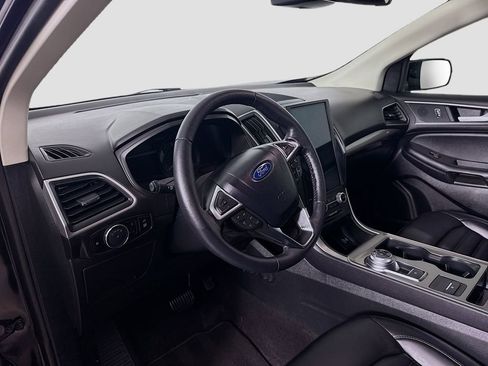 Used 2024 Ford Edge SEL w/ Convenience Package image 9