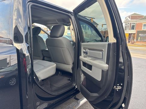 Used 2014 RAM 2500 SLT image 16