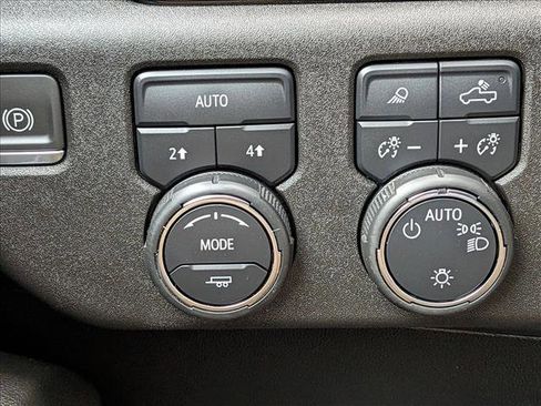 Used 2024 Chevrolet Silverado 1500 LT w/ Safety Package image 18