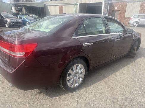 Used 2011 Lincoln MKZ w/ 102A Rapid Spec Order Code image 2