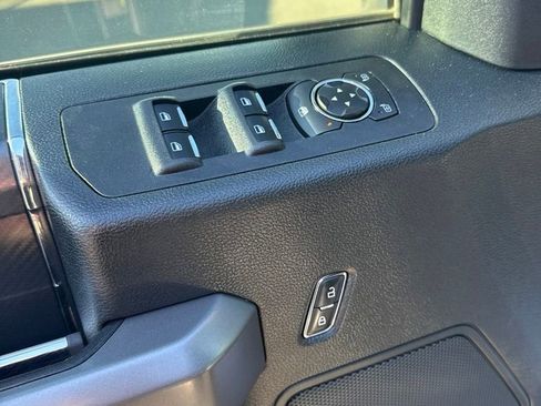 Used 2019 Ford F150 XLT w/ Equipment Group 302A Luxury AWD/4WD image 12