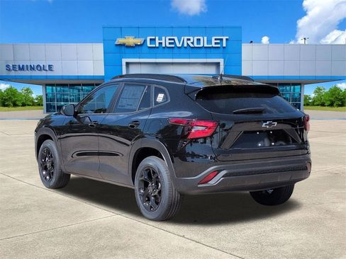 New 2026 Chevrolet Trax LT w/ Driver Confidence Package image 3