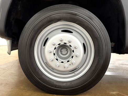 Used 2016 Ford F550 2WD Crew Cab Super Duty image 43
