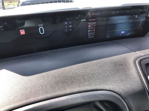 Used 2025 Ford Expedition Max Platinum image 15