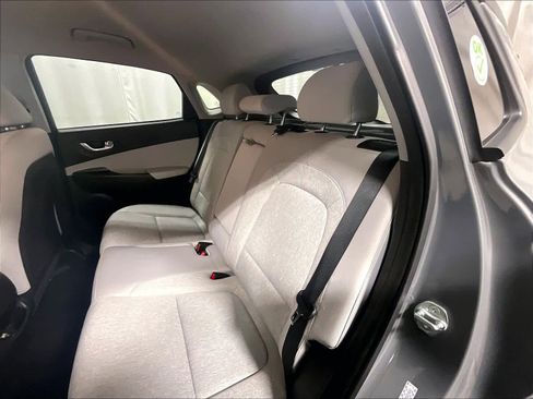 Used 2023 Hyundai Kona SE image 15