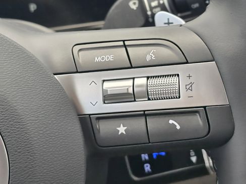 Used 2025 Hyundai Kona SEL AWD/4WD image 17