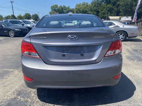 Used 2016 Hyundai Accent SE FWD image 6