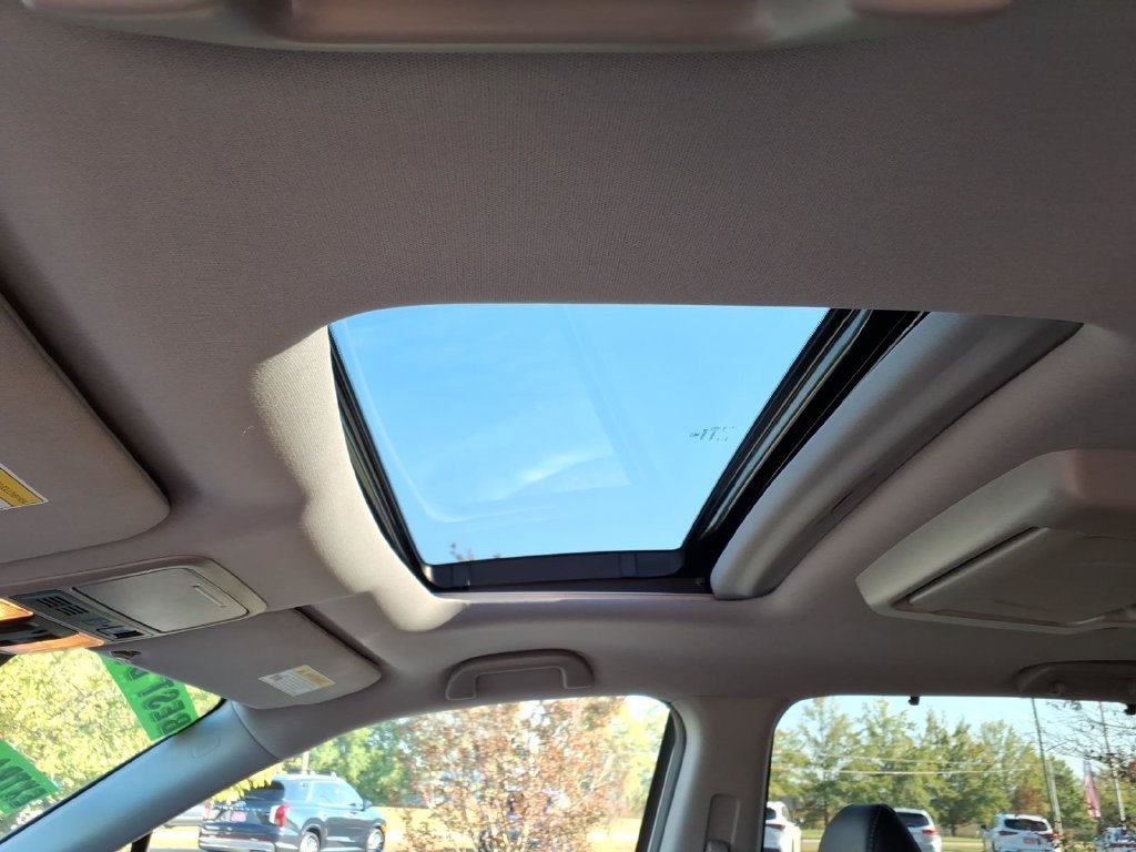 Used 2022 Honda Pilot Touring image 10