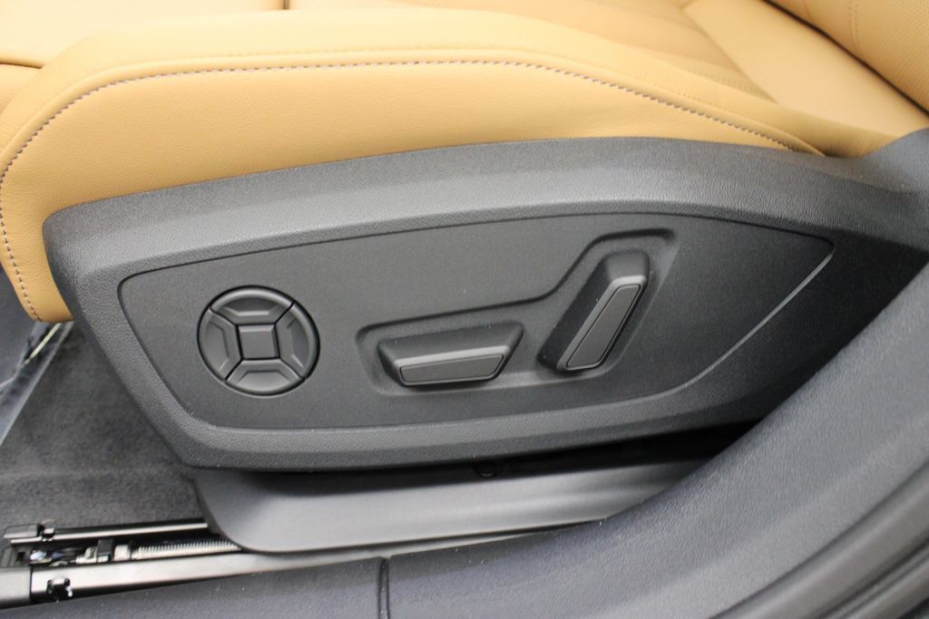New 2026 Audi A6 Premium Plus AWD/4WD image 19