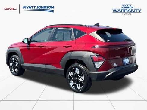 Used 2025 Hyundai Kona SEL AWD/4WD image 3
