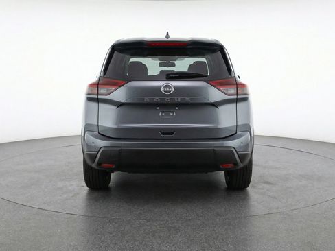 Used 2025 Nissan Rogue SV image 7
