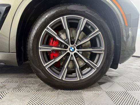 Used 2025 BMW X5 xDrive50e w/ M Sport Package image 11