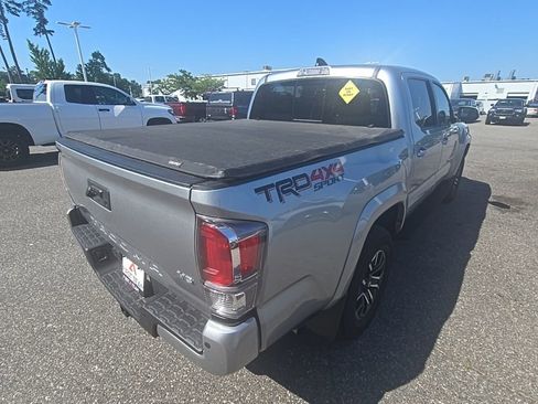 Used 2023 Toyota Tacoma TRD Sport w/ Advanced Technology Package image 5