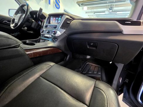 Used 2018 GMC Yukon SLT w/ Premium Edition AWD/4WD image 65