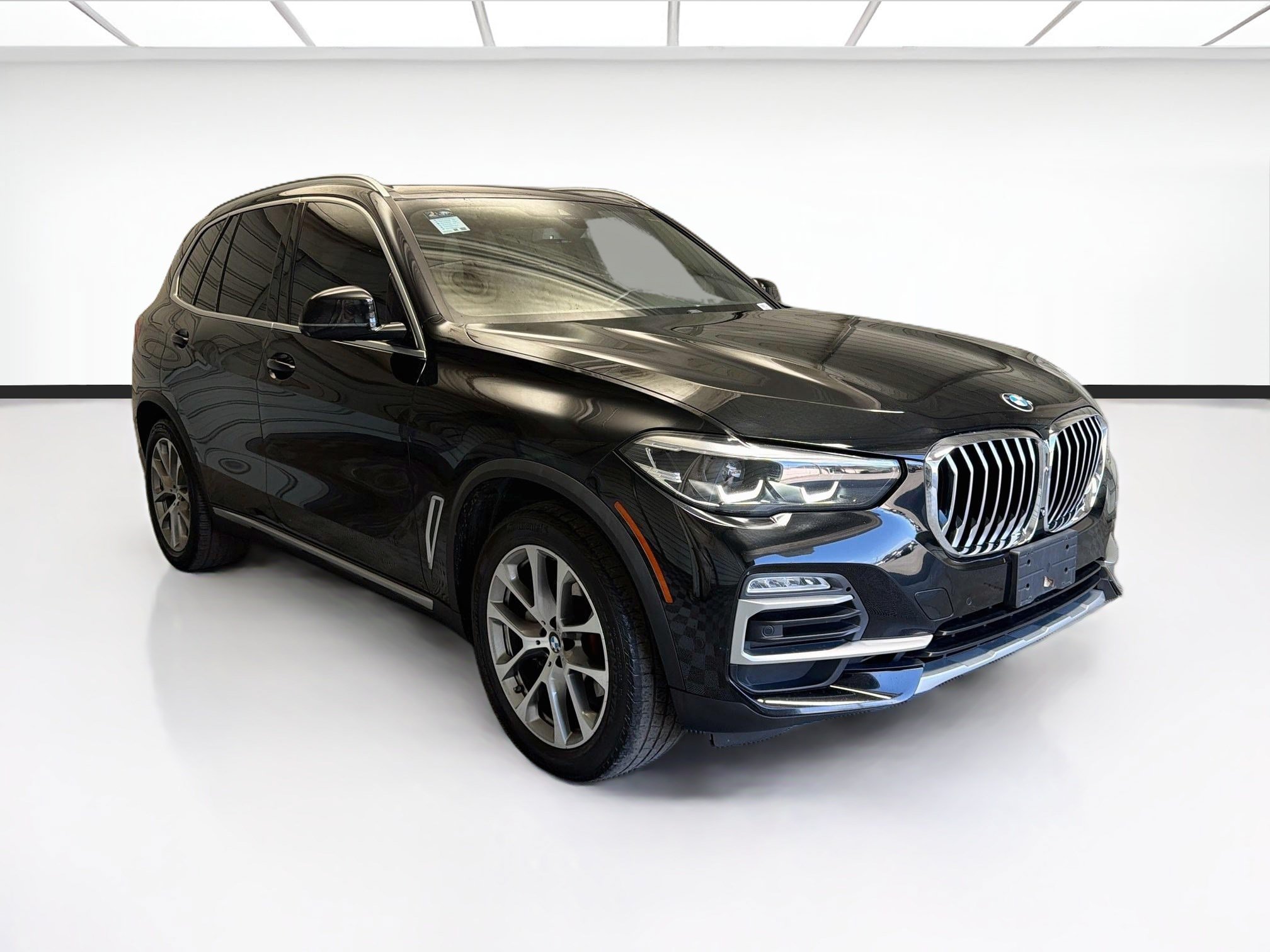 Used 2021 BMW X5 sDrive40i w/ Premium Package RWD image 3