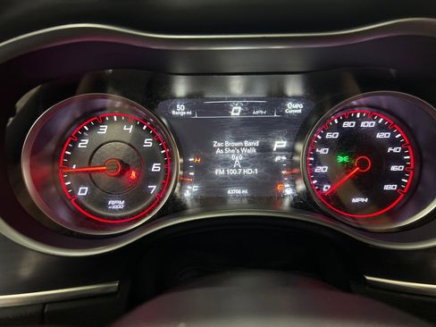 Used 2018 Dodge Charger R/T Scat Pack RWD image 16