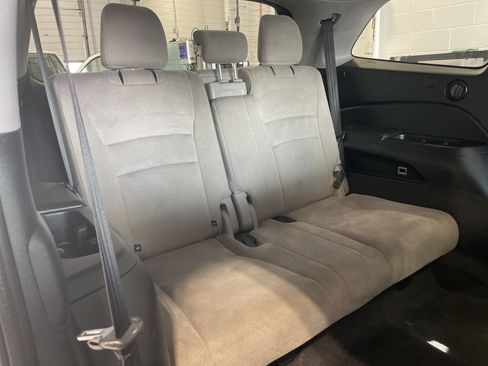 Used 2021 Honda Pilot EX image 19