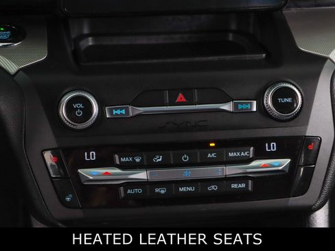 Used 2020 Ford Explorer XLT w/ Equipment Group 202A AWD/4WD image 20