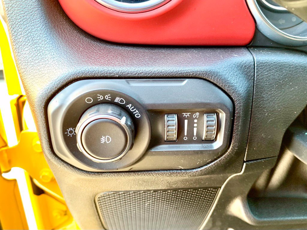 Used 2021 Jeep Wrangler Unlimited Rubicon AWD/4WD image 29