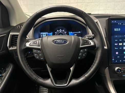Used 2024 Ford Edge SEL AWD/4WD image 15