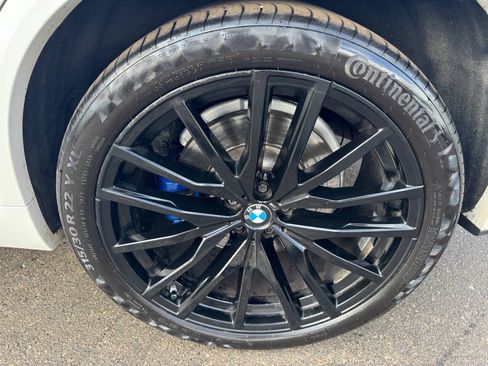 Used 2020 BMW X5 M50i w/ Executive Package AWD/4WD image 11