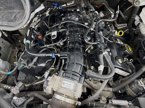 Used 2023 Ford Transit 350 XLT image 34