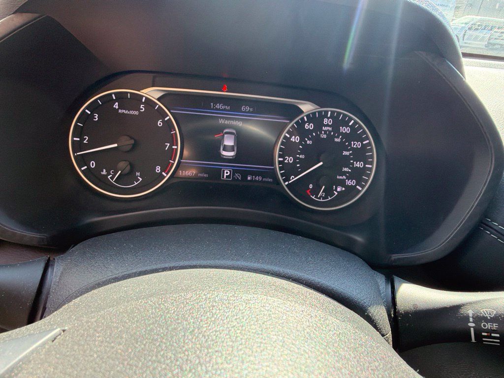 Used 2025 Nissan Sentra SV w/ All-Weather Package FWD image 16