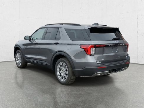New 2026 Ford Explorer Active w/ Active Comfort Package image 5