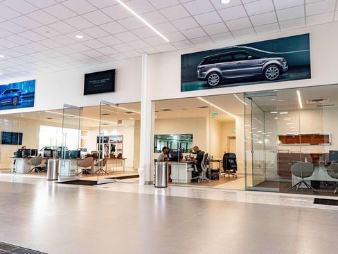 New 2026 Land Rover Range Rover SV image 34